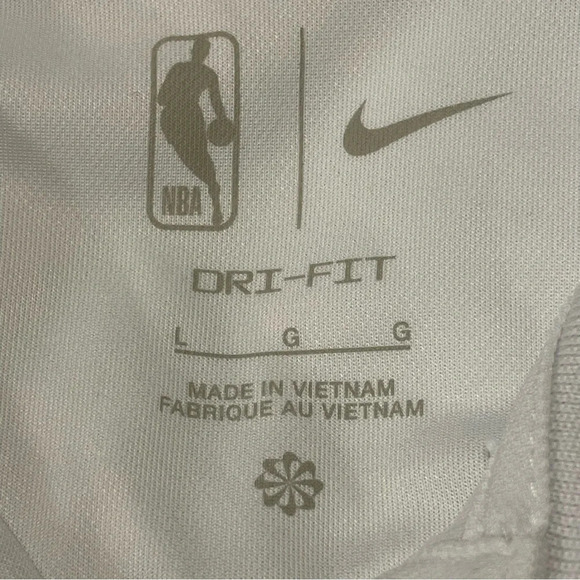 NBA LAKERS x NIKE NWOT Dri-Fit Statement Polo Shirt in Antigua White - Picture 3 of 4